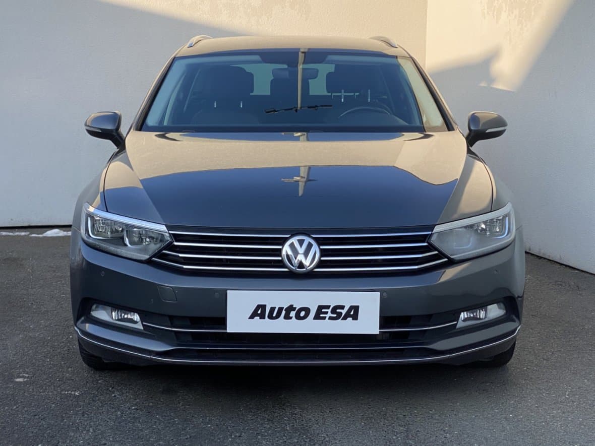 2016 Volkswagen PASSAT - 2