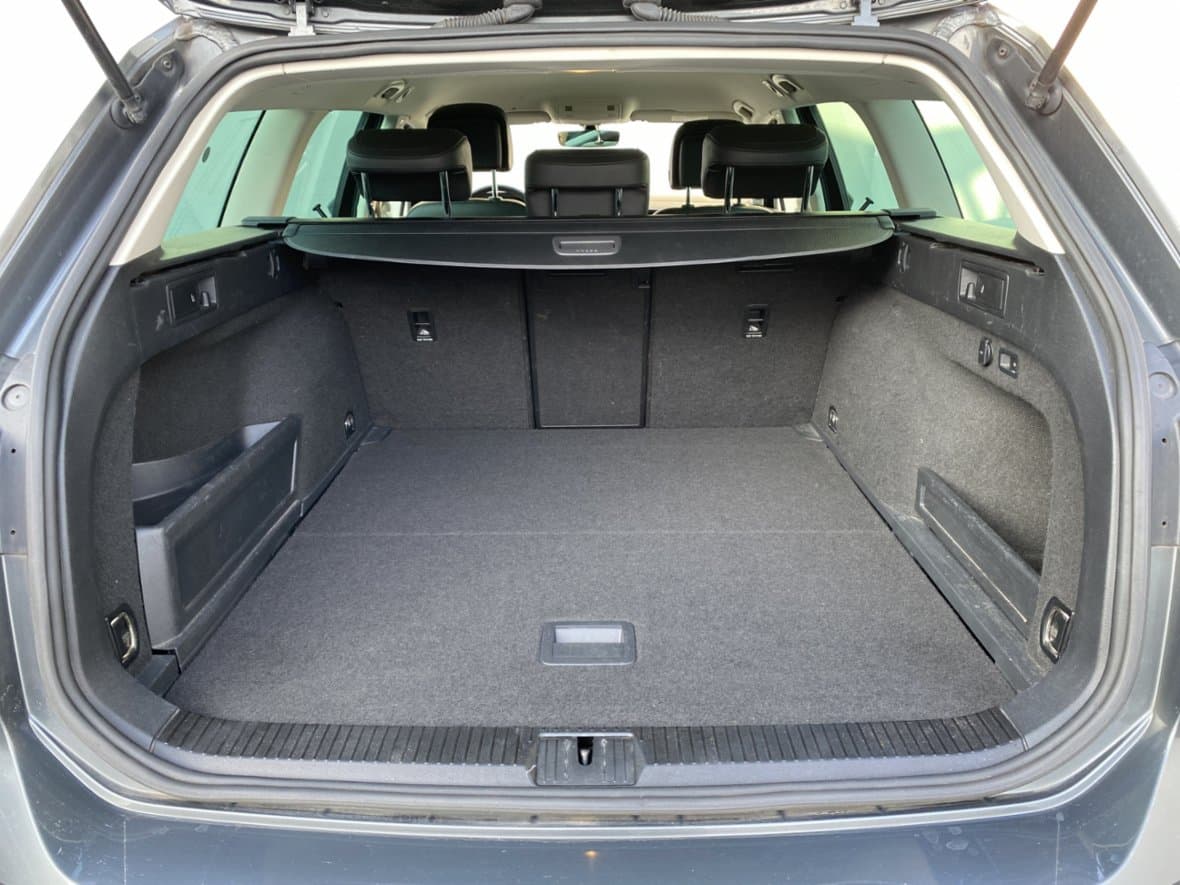 2016 Volkswagen PASSAT - 7