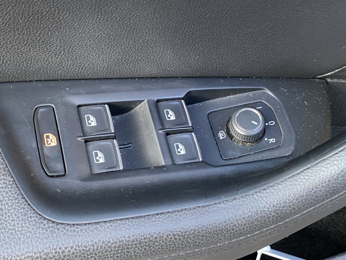2016 Volkswagen PASSAT - 11