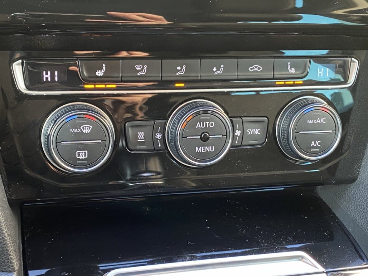 2016 Volkswagen PASSAT - 15