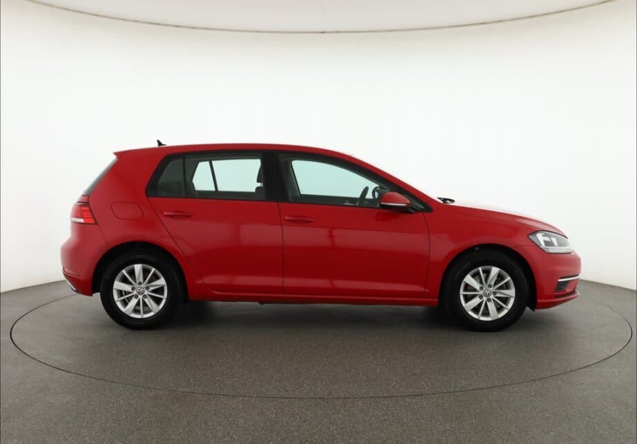 2017 Volkswagen GOLF - 8