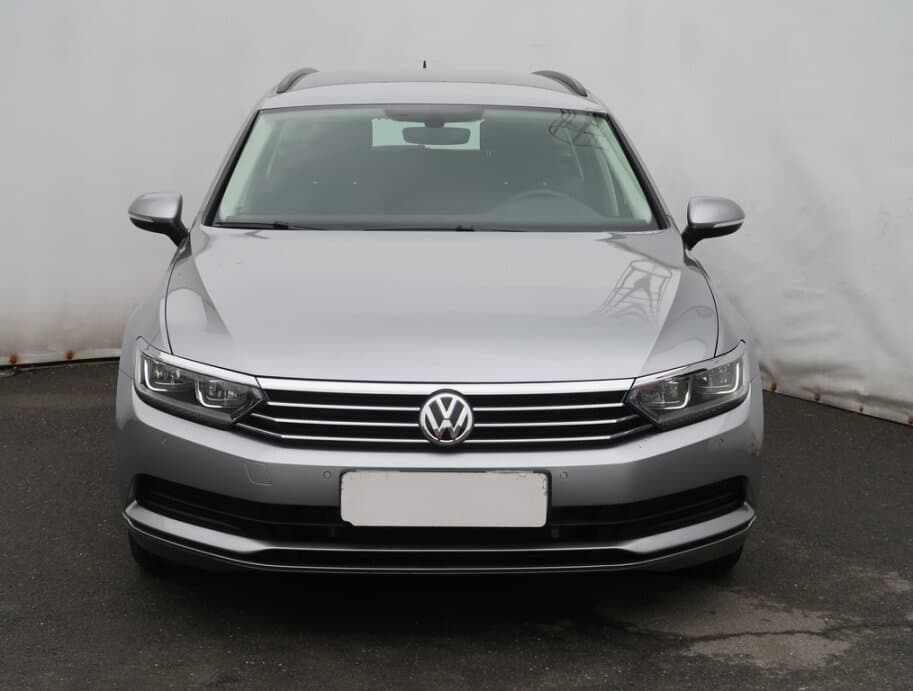 2019 Volkswagen PASSAT - 2