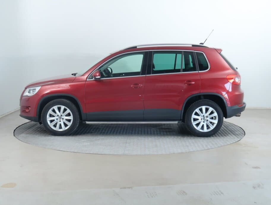 2010 Volkswagen TIGUAN - 4
