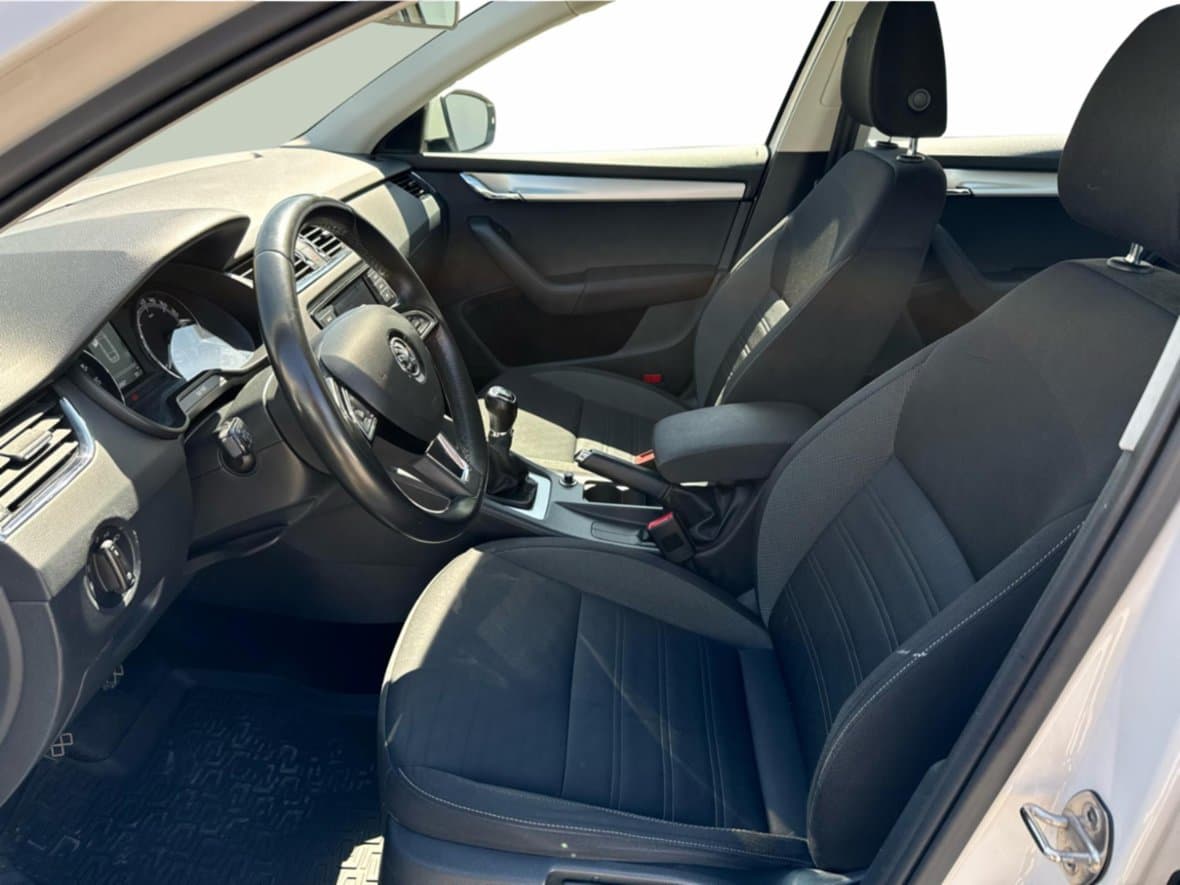 2017 Škoda OCTAVIA - 11