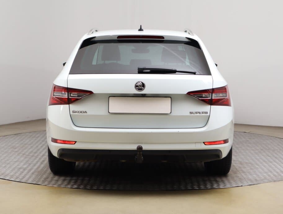 2017 Škoda SUPERB - 6