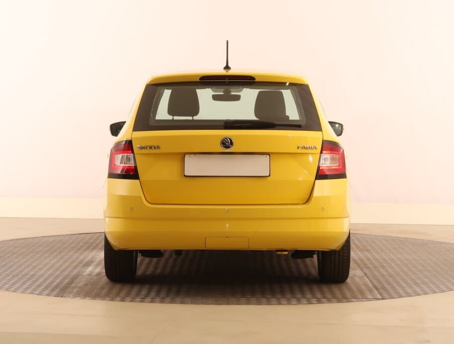 2015 Škoda FABIA - 6