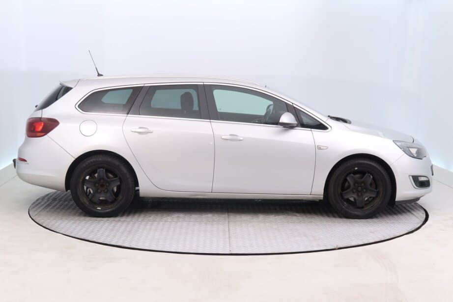 2013 Opel ASTRA - 8