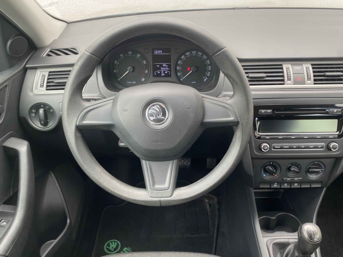 2015 Škoda RAPID - 11