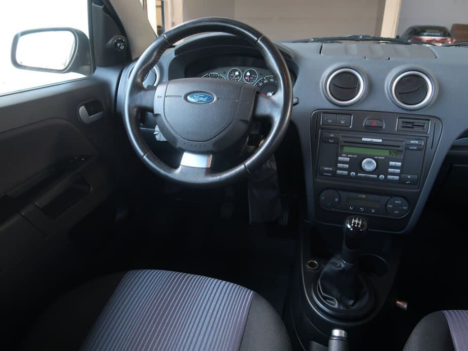 2009 Ford FUSION - 9