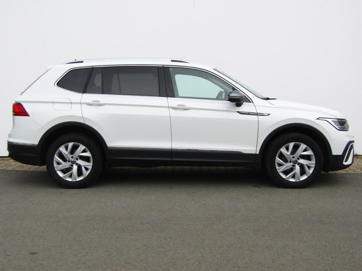 2022 Volkswagen Tiguan - 3