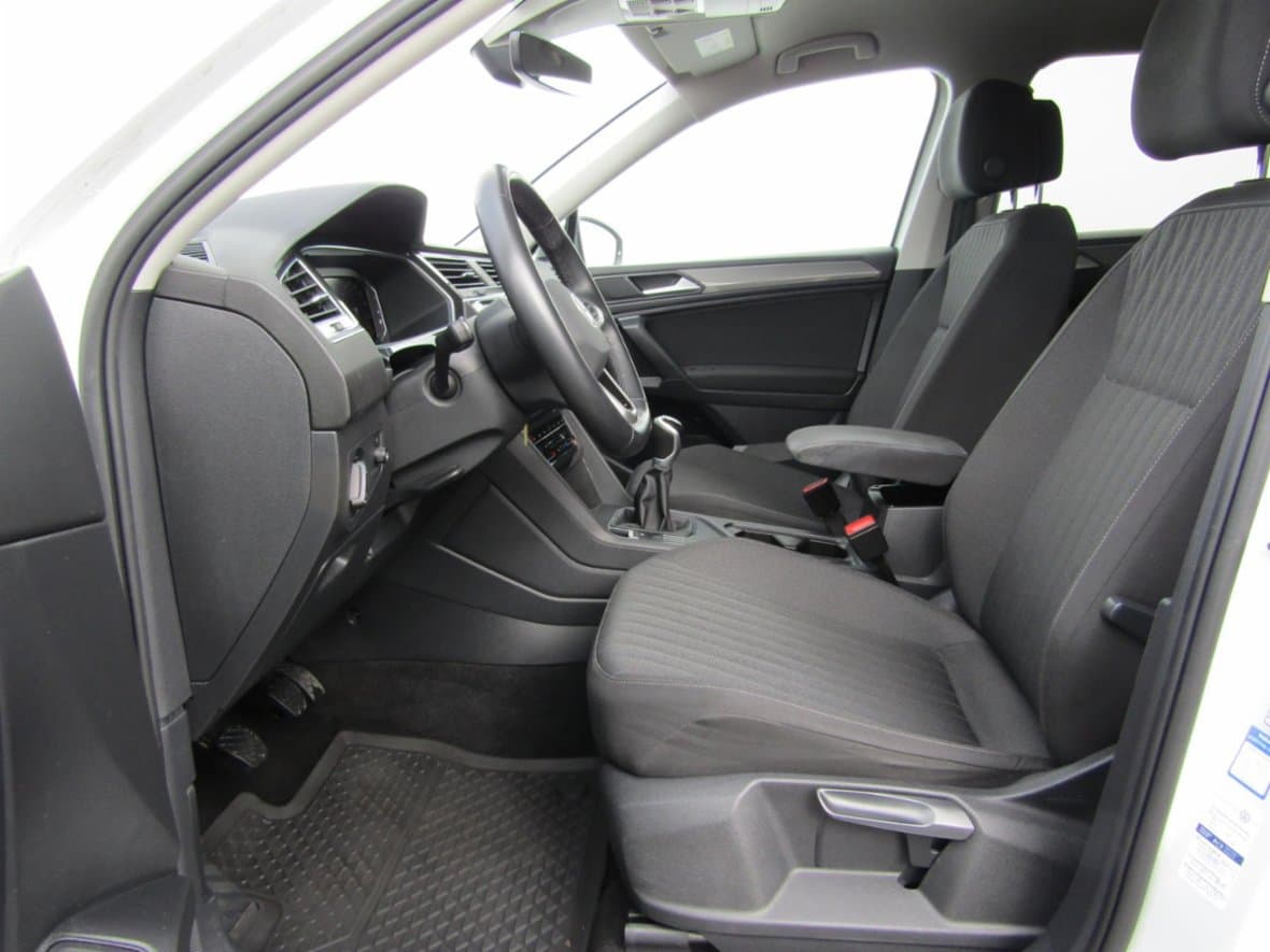 2022 Volkswagen Tiguan - 19