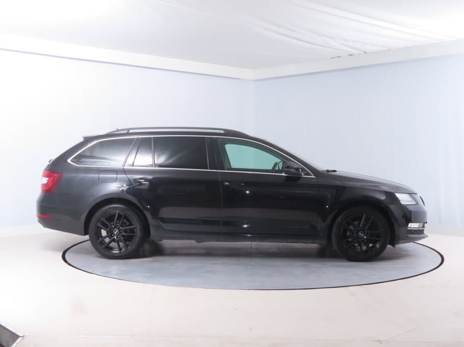 2019 Škoda OCTAVIA - 8