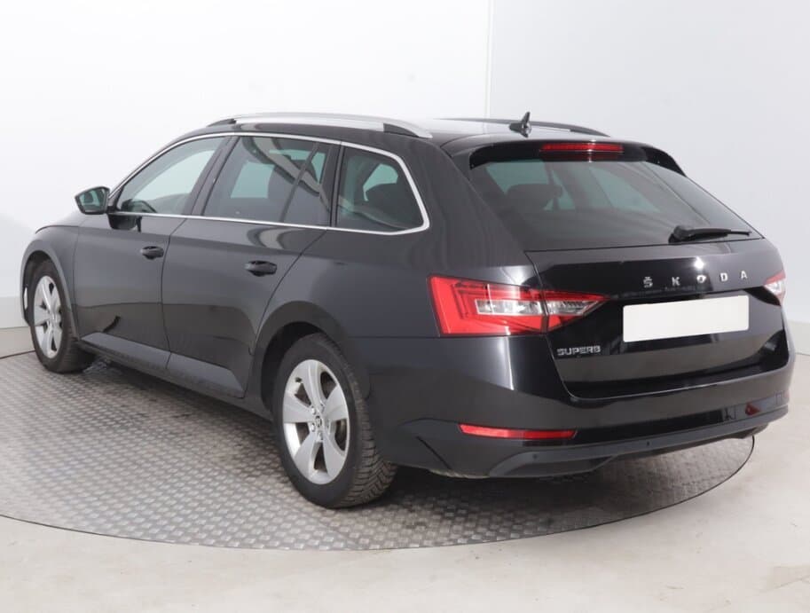 2021 Škoda SUPERB - 5