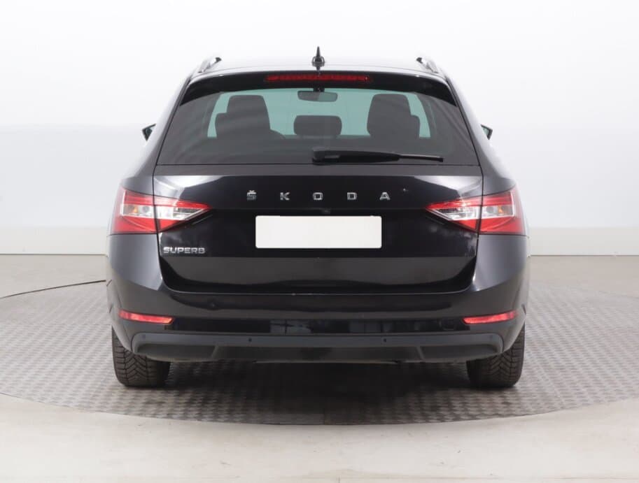 2021 Škoda SUPERB - 6