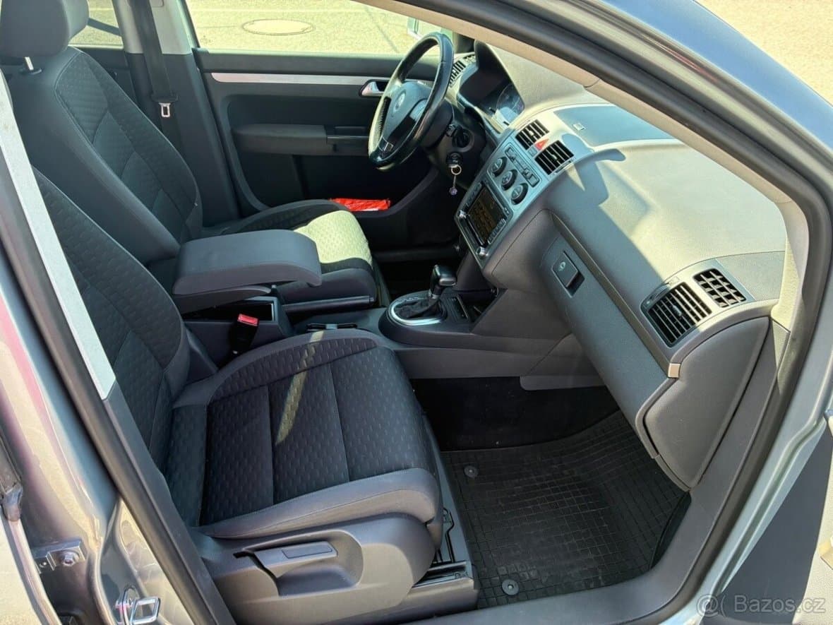 2010 Volkswagen TOURAN - 7