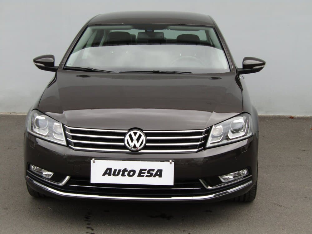 2013 Volkswagen PASSAT - 2
