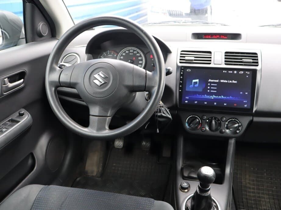 2009 Suzuki SWIFT - 9