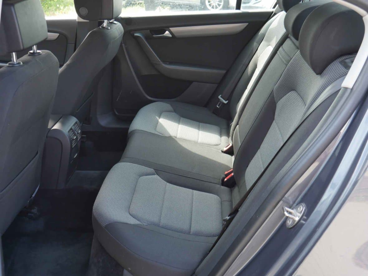 2013 Volkswagen PASSAT - 10