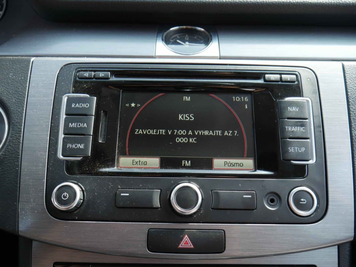 2013 Volkswagen PASSAT - 18