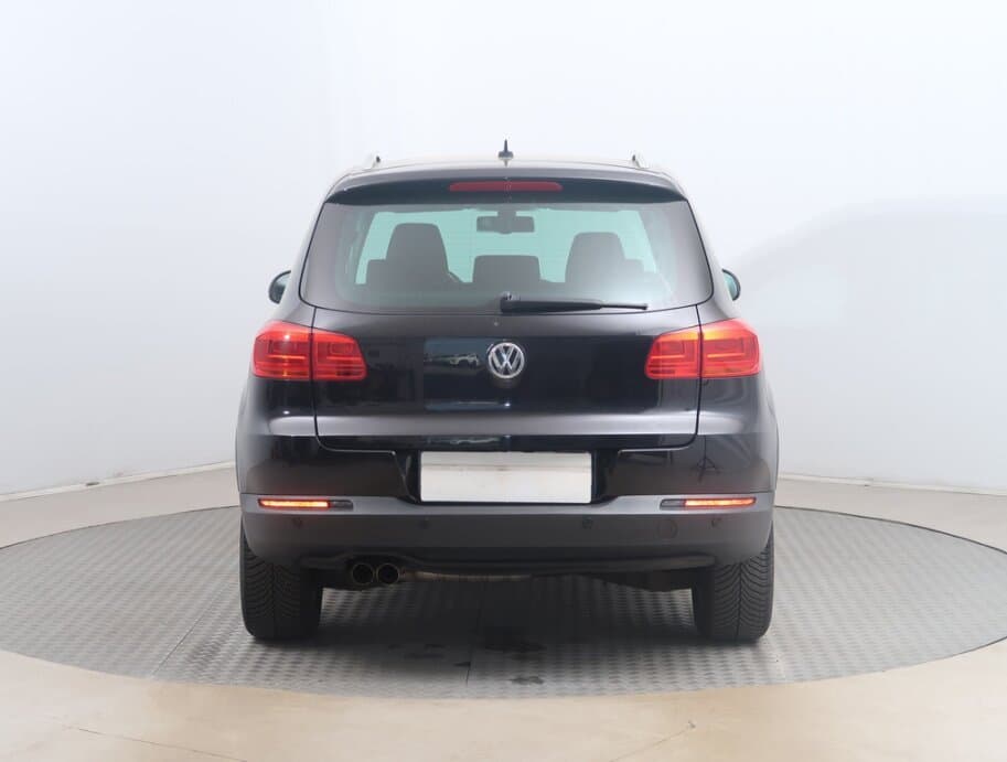 2012 Volkswagen TIGUAN - 6
