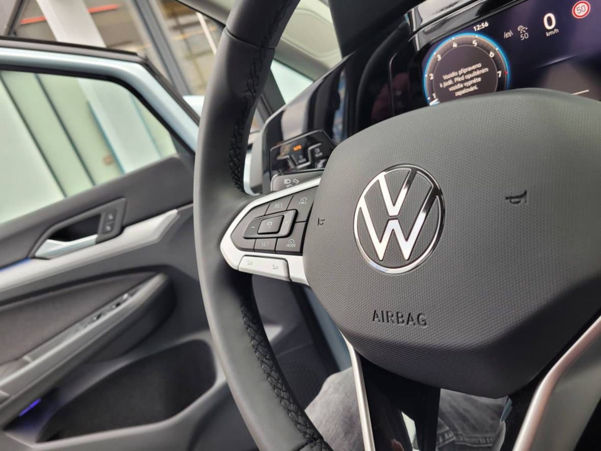 2025 Volkswagen GOLF - 18