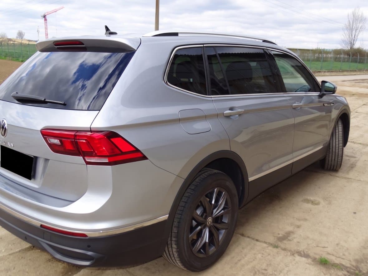 2023 Volkswagen TIGUAN - 3