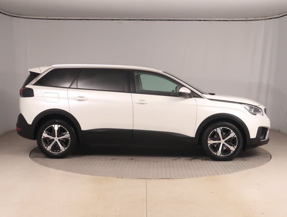 2020 Peugeot 5008 - 8