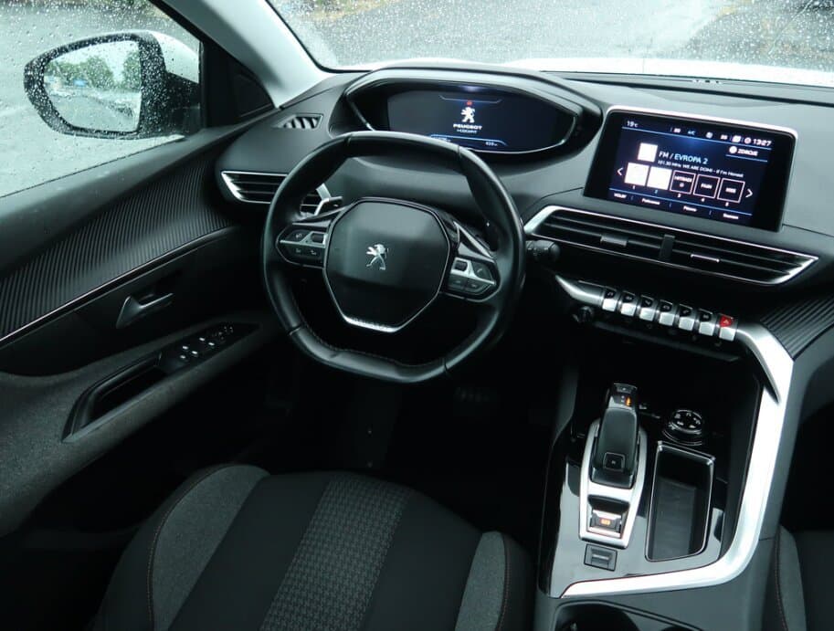 2020 Peugeot 5008 - 9