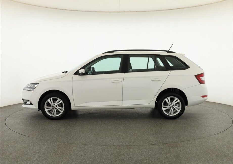 2021 Škoda FABIA - 4