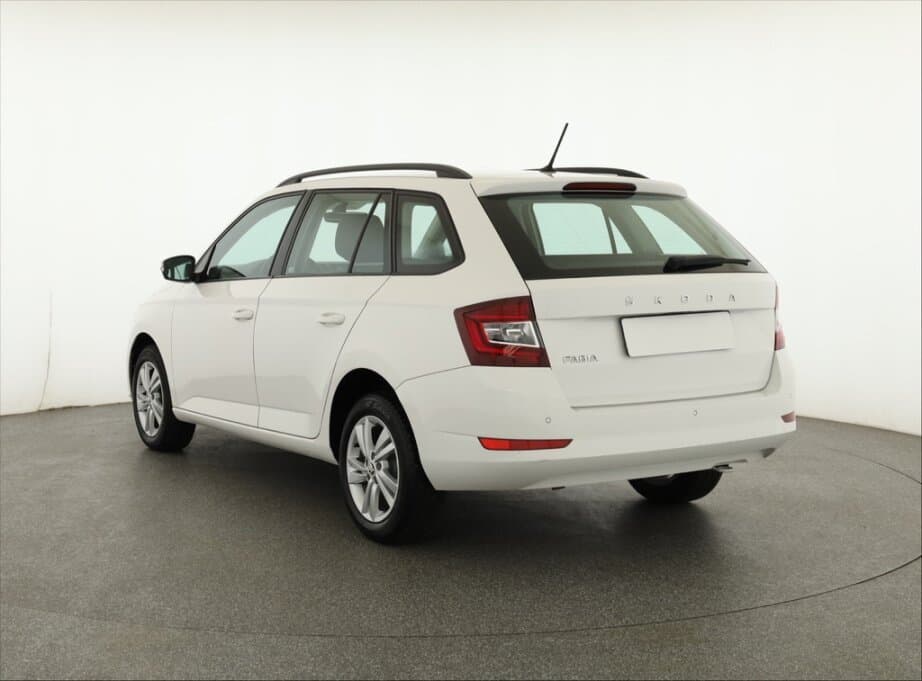 2021 Škoda FABIA - 5