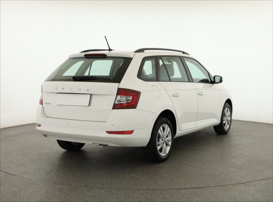 2021 Škoda FABIA - 7