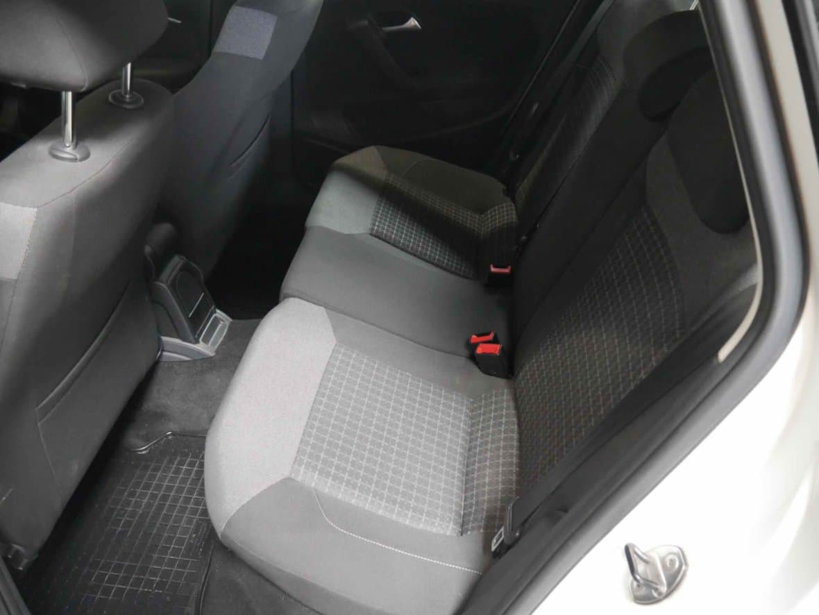 2016 Volkswagen POLO - 10