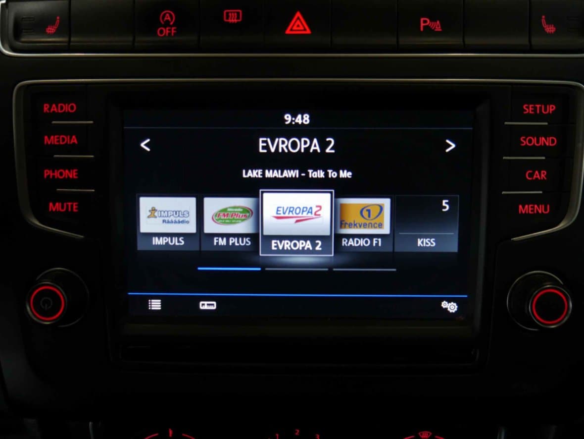 2016 Volkswagen POLO - 14