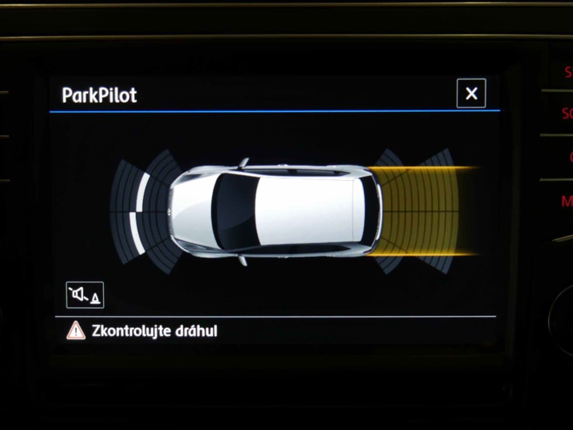 2016 Volkswagen POLO - 15