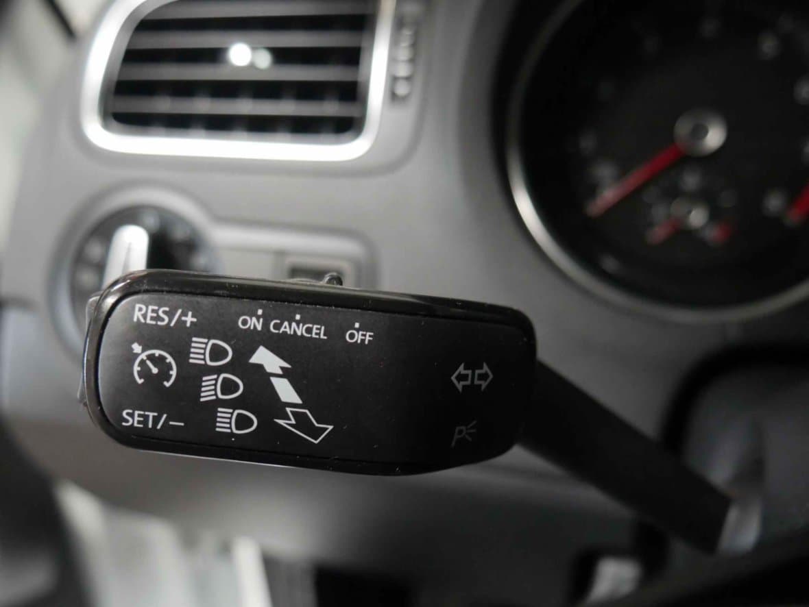 2016 Volkswagen POLO - 19