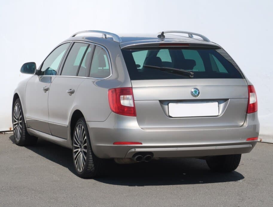 2012 Škoda SUPERB - 5