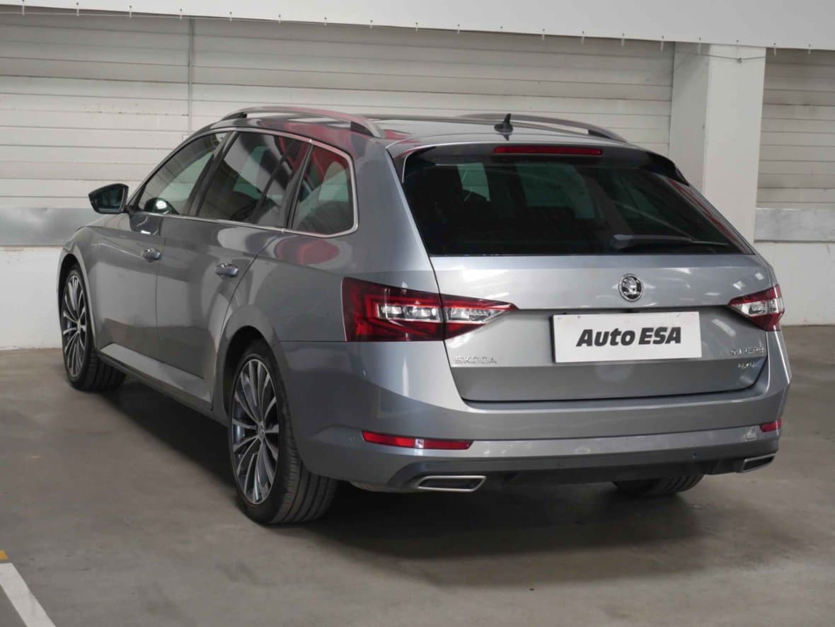 2016 Škoda SUPERB - 4