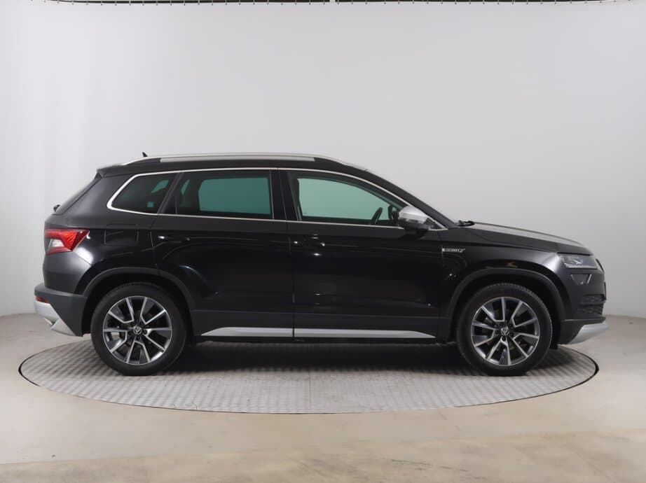 2021 Škoda KAROQ - 8