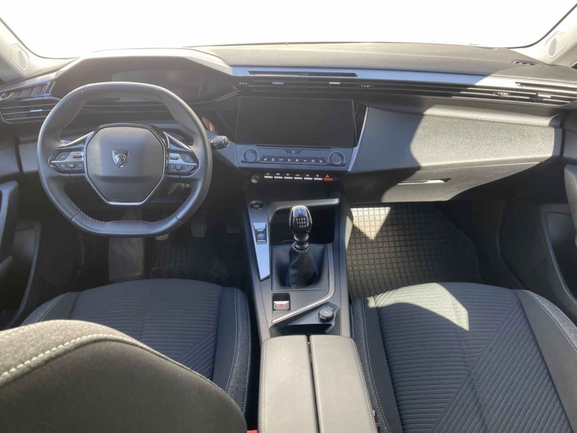 2022 Peugeot 308 - 8