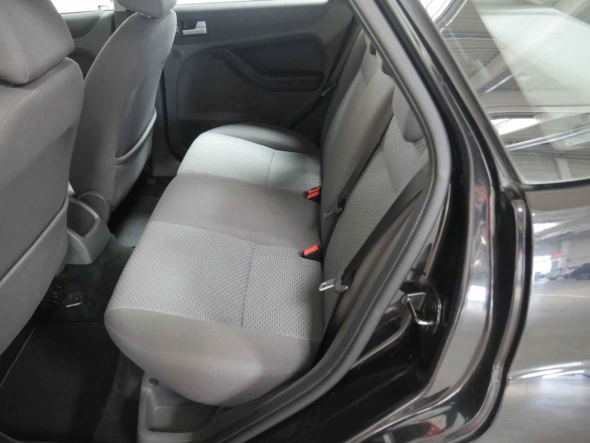 2007 Ford FOCUS - 10