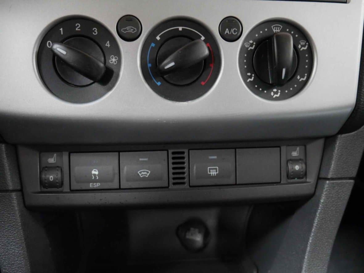 2007 Ford FOCUS - 14