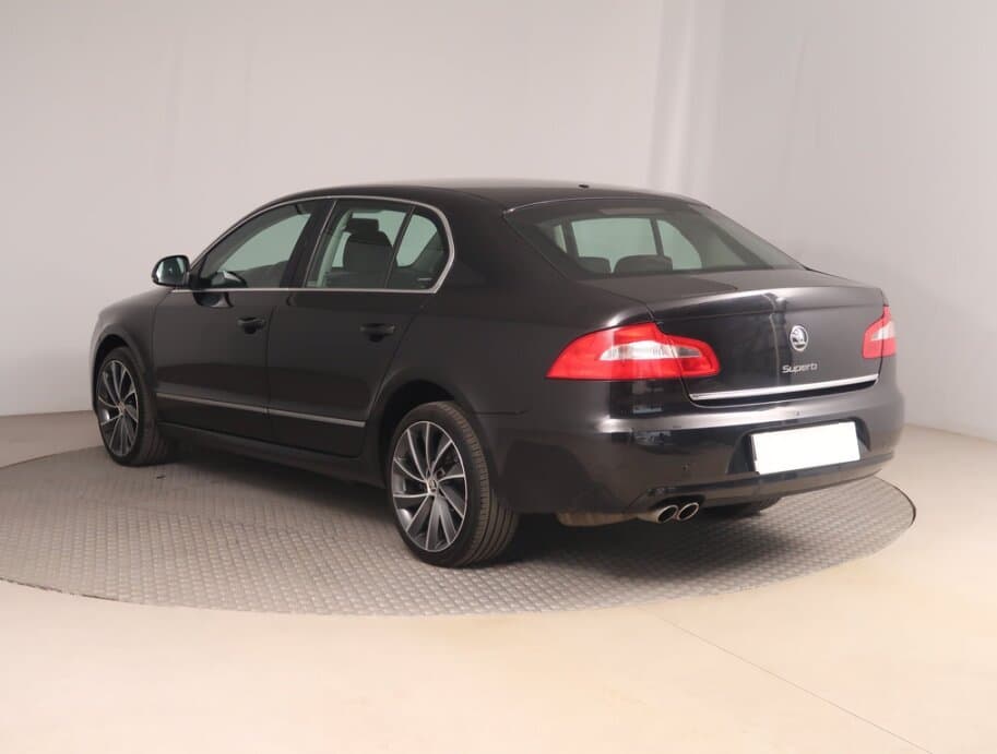 2012 Škoda SUPERB - 9