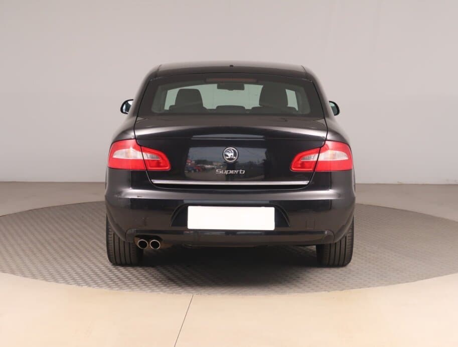 2012 Škoda SUPERB - 11