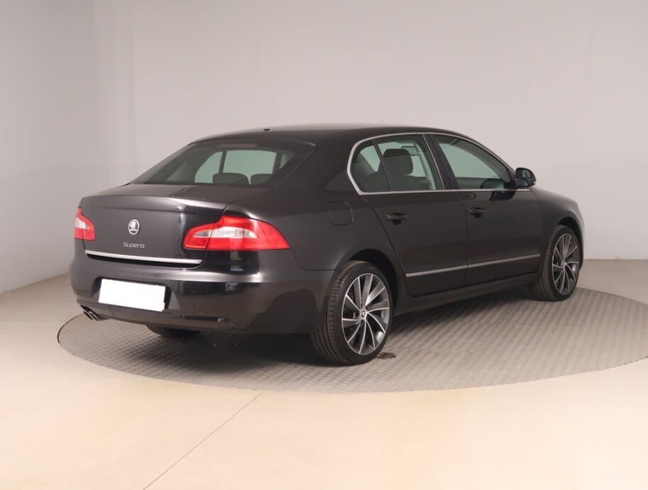 2012 Škoda SUPERB - 13