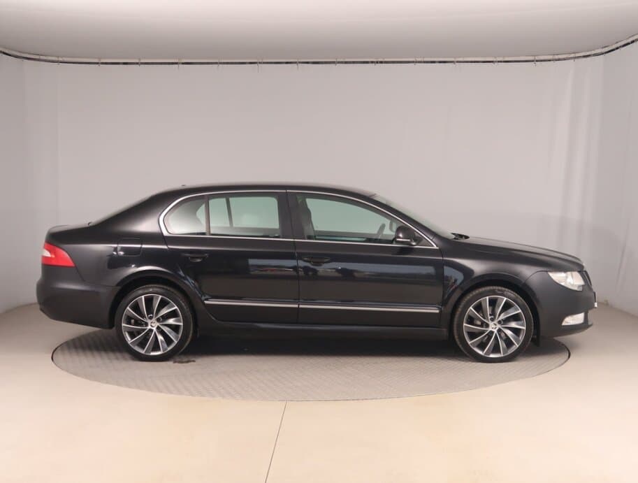 2012 Škoda SUPERB - 15