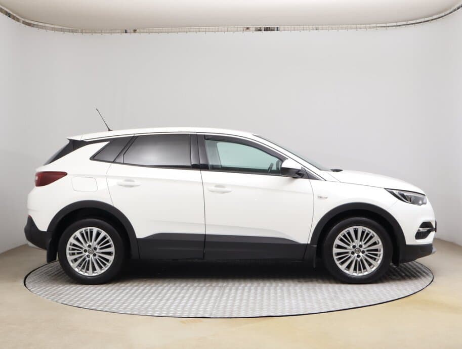 2018 Opel GRANDLAND - 8