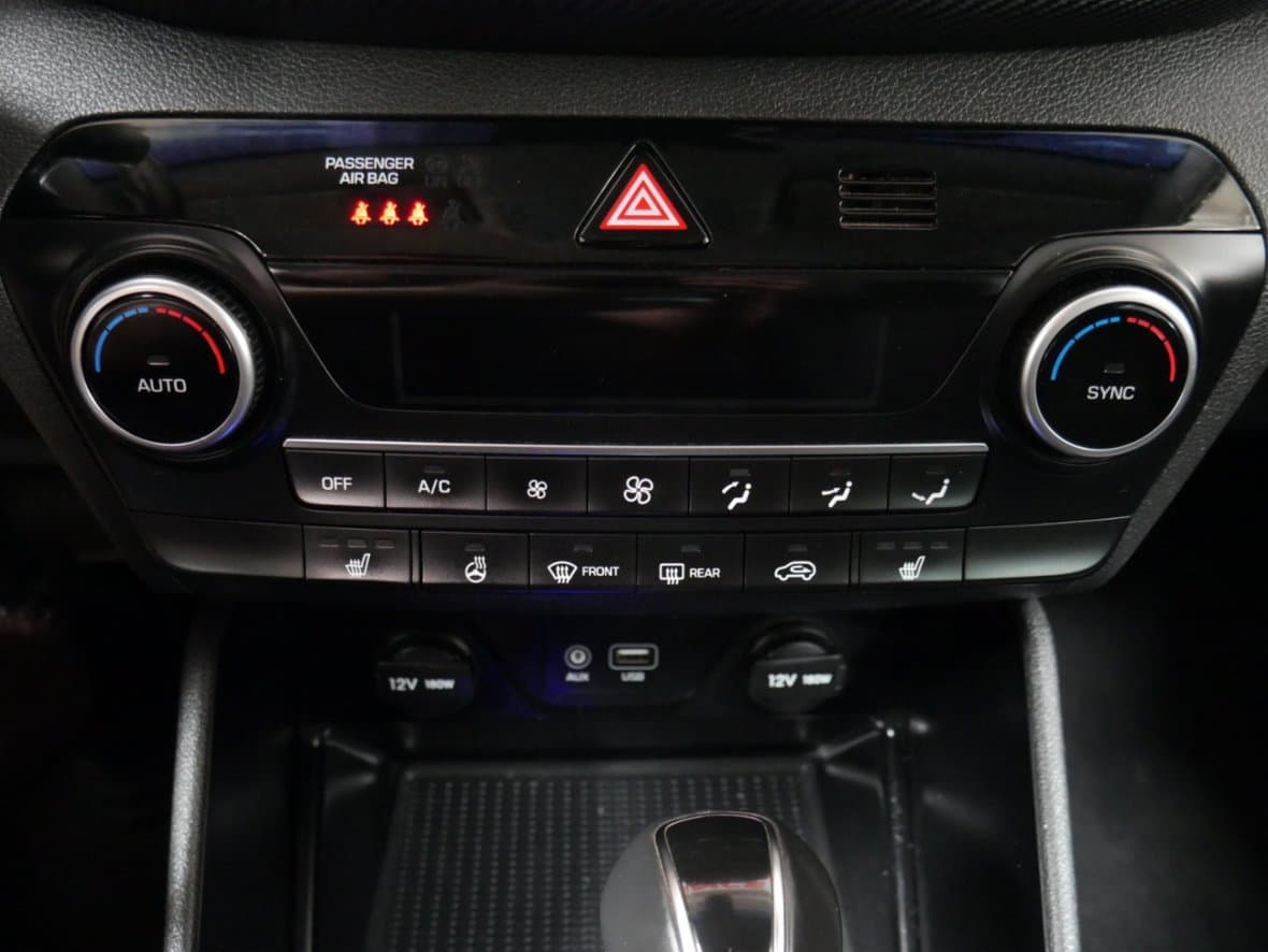 2019 Hyundai TUCSON - 17