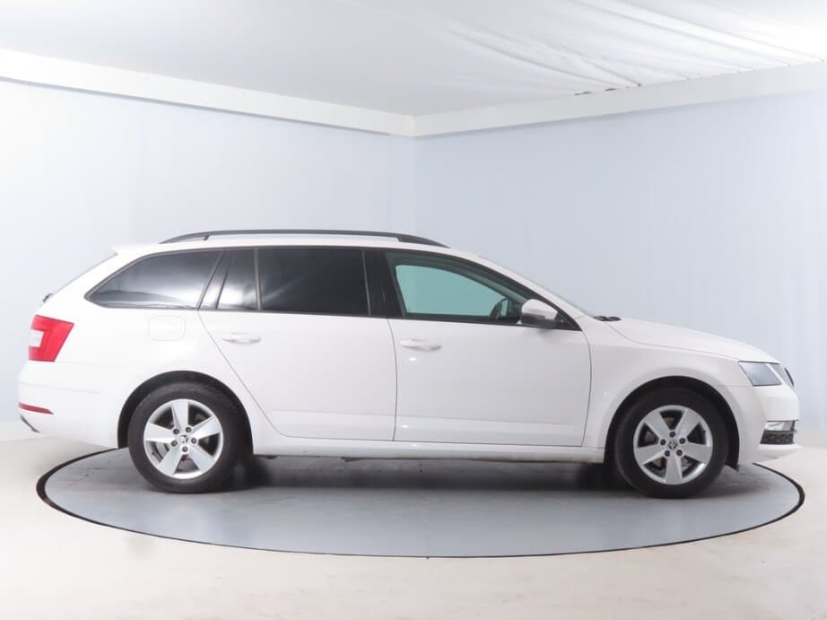 2019 Škoda OCTAVIA - 8