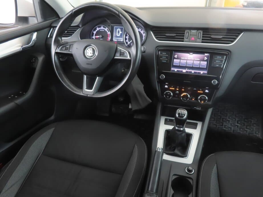 2019 Škoda OCTAVIA - 9