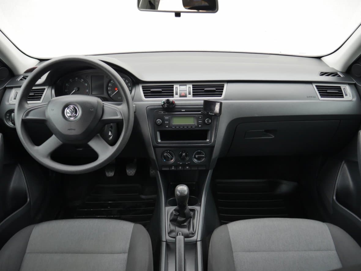 2013 Škoda RAPID - 8